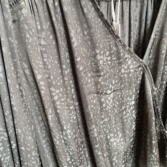 NWT Gentle Fawn Blouse 🖤 - Picture 2 of 7